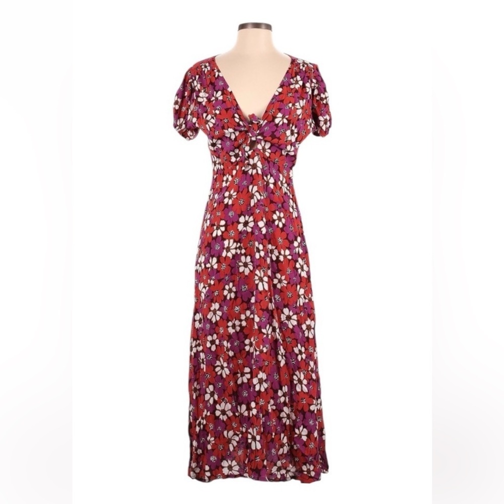 Faithfull the Brand Mailee Midi Dress in the Li Reni Floral - Fuchsia print.